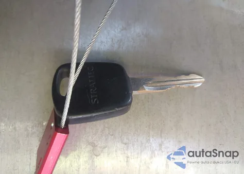 2000 Ford Excursion Limited z USA, uszkodzony, nr VIN 1FMNU42L4YEB86967